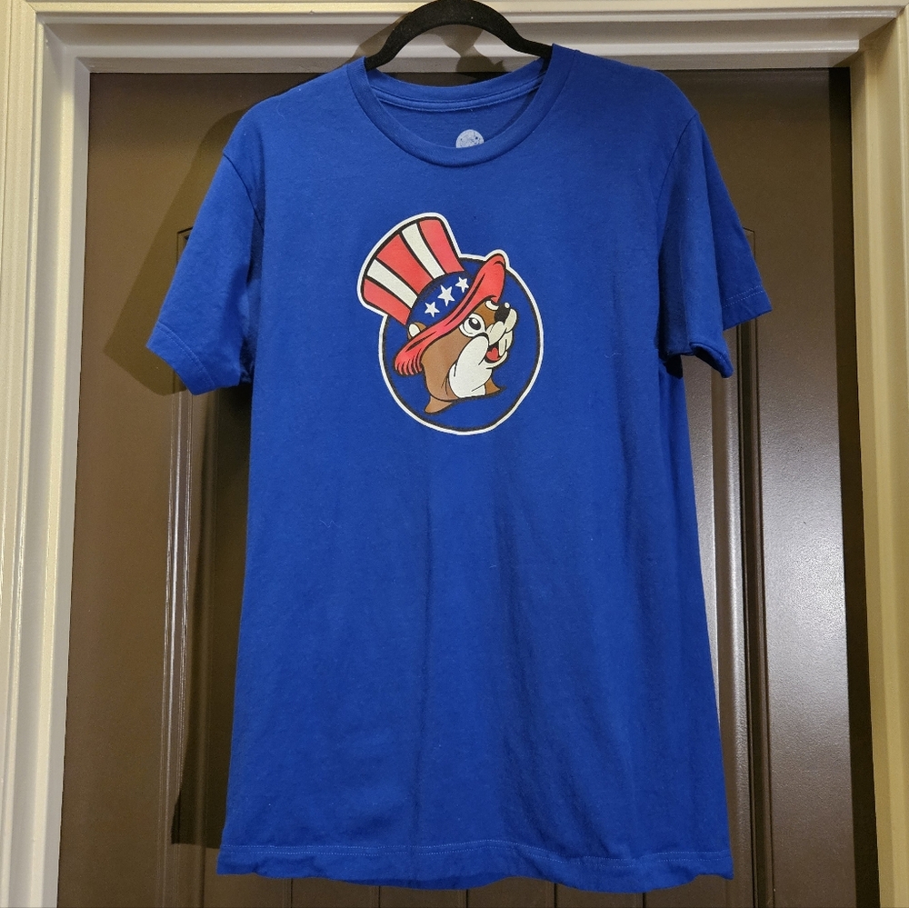 BUC-EE'S Patriotic Blue Graphic Tee - Size Medium